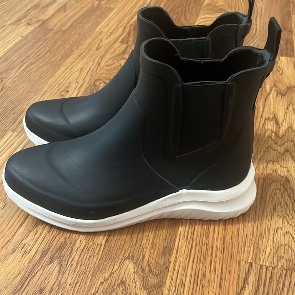 Rain Boots - Picture 2 of 3